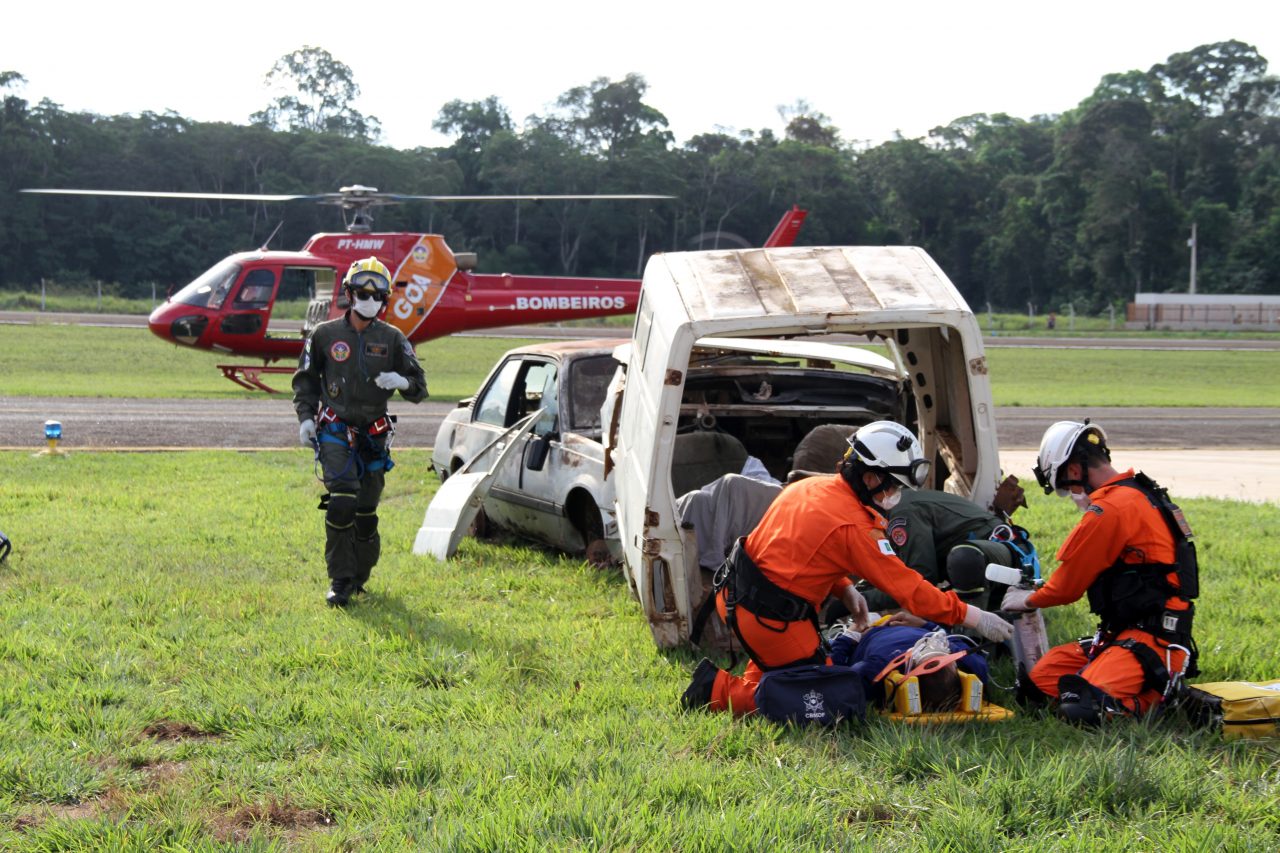 Corpo de Bombeiros de Rondônia aprimora conhecimento em resgate com uso do helicóptero e avião - News Rondônia