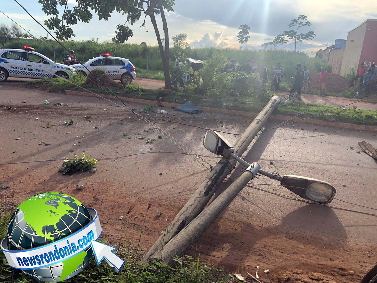 ATUALIZADA: Polícia prende três suspeitos após roubo de carro e capotamento na zona leste - News Rondônia
