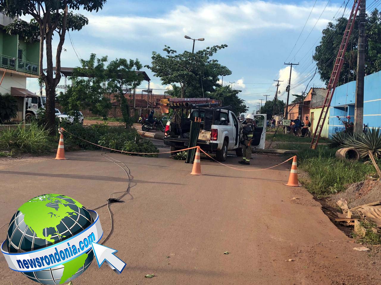 ATUALIZADA: Polícia prende três suspeitos após roubo de carro e capotamento na zona leste - News Rondônia