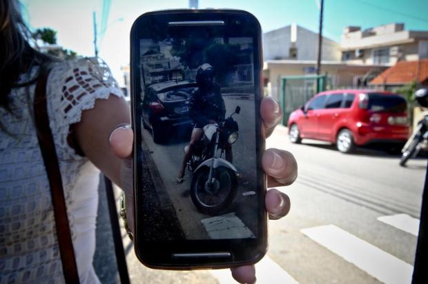 MASTURBAÇÃO - ALUNAS DE ESCOLA AFIRMAM PERSEGUIÇÃO POR TARADO EM MOTO - News Rondônia