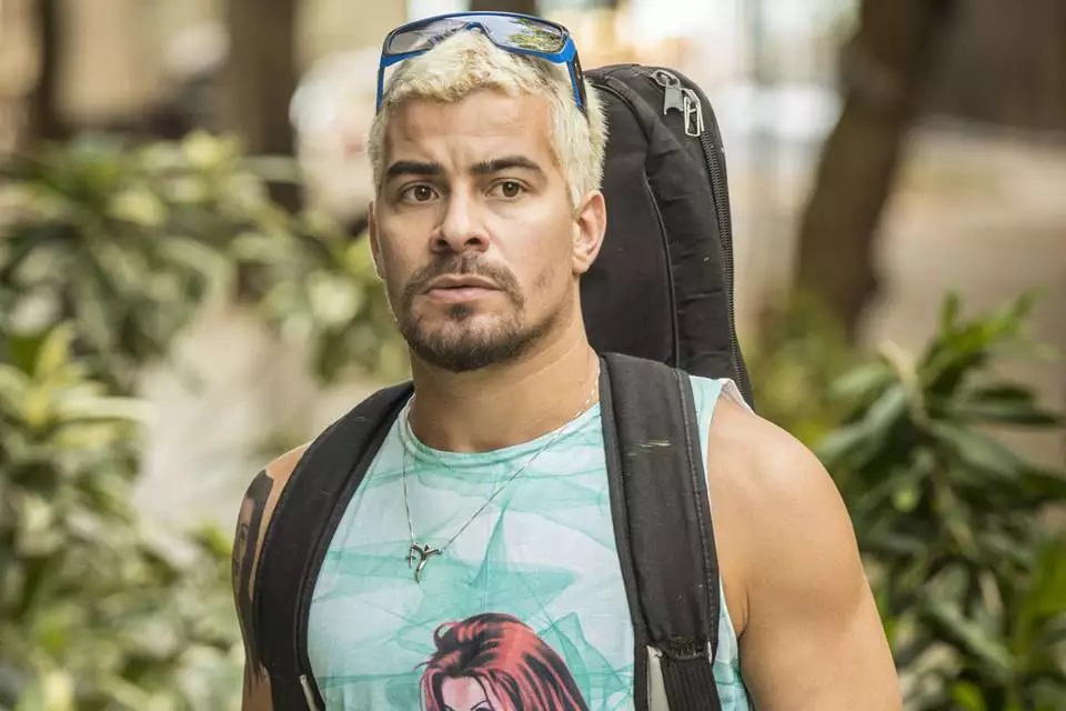 AMOR DE MÃE: RYAN ENTRA EM CRISE E LARGA A MÚSICA - News Rondônia