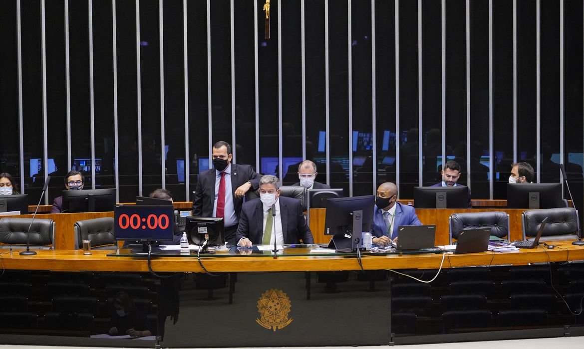 Senado aprova MP que viabiliza privatização da Eletrobras; texto volta à Câmara - News Rondônia
