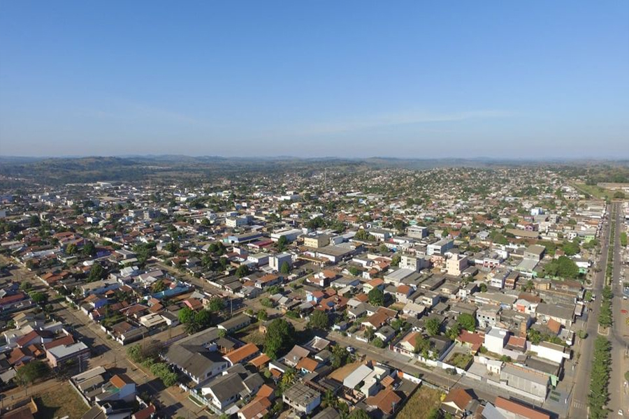 Casos positivos da Covid-19 voltam a aumentar em Jaru; parte dos pacientes não completaram o esquema vacinal ou sequer recebeu a 1ª dose - News Rondônia