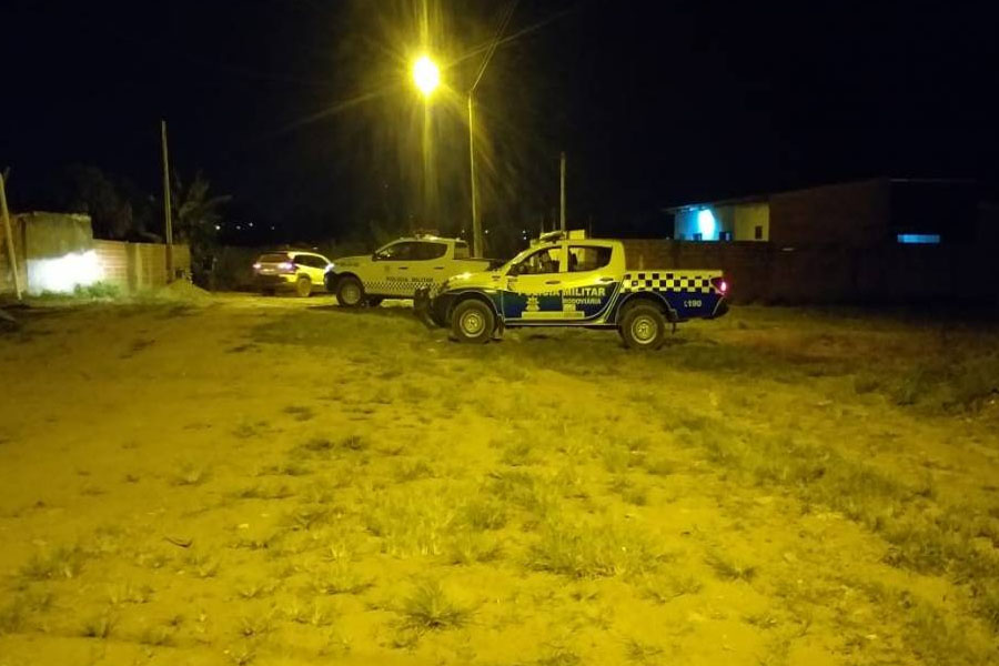 Homem armado com espingarda dispara tiro contra residência e sai correndo; polícia é acionada - News Rondônia
