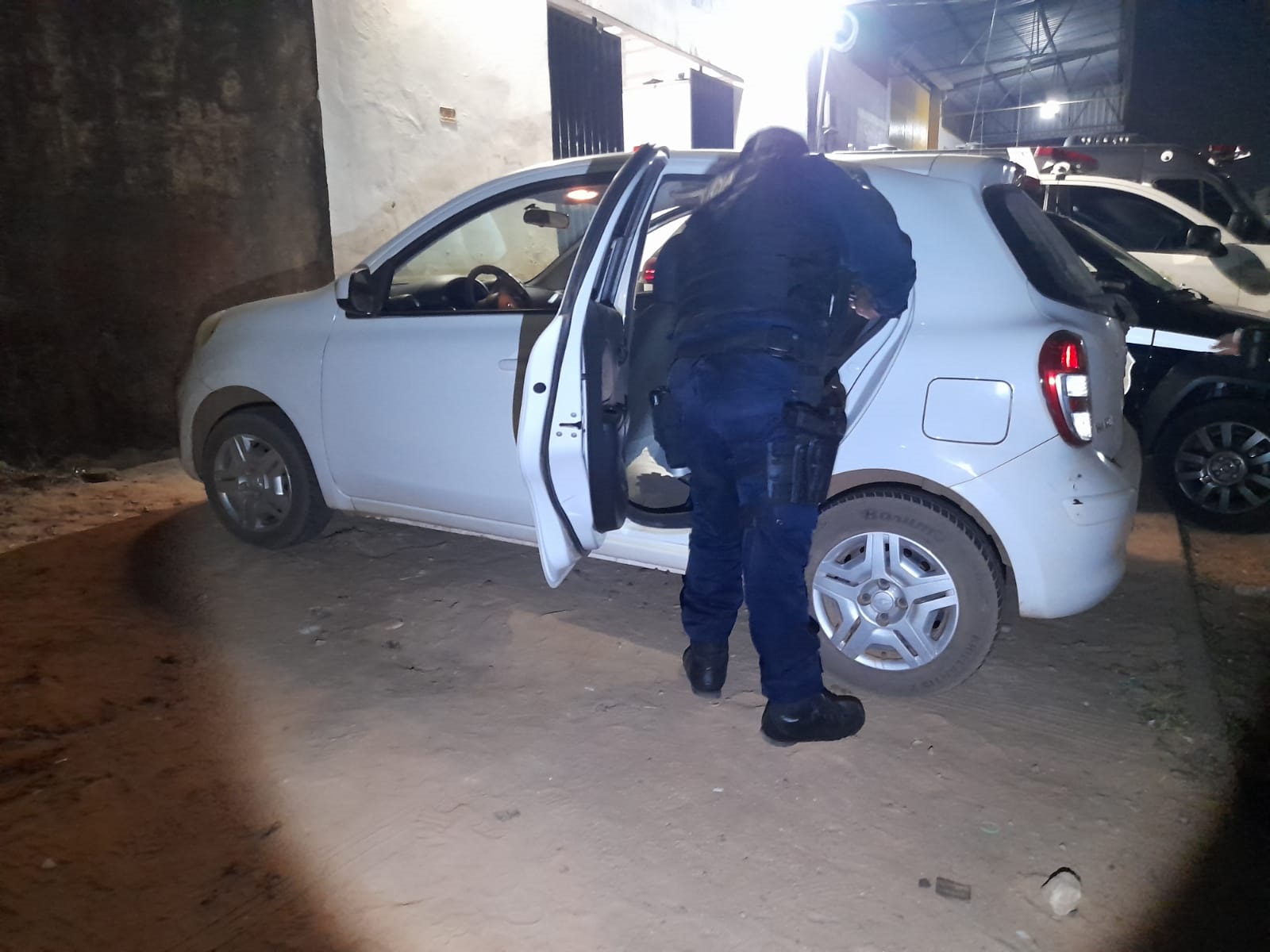 NO MORAR MELHOR: Casal é preso com drogas sintéticas e super maconha em automóvel - News Rondônia
