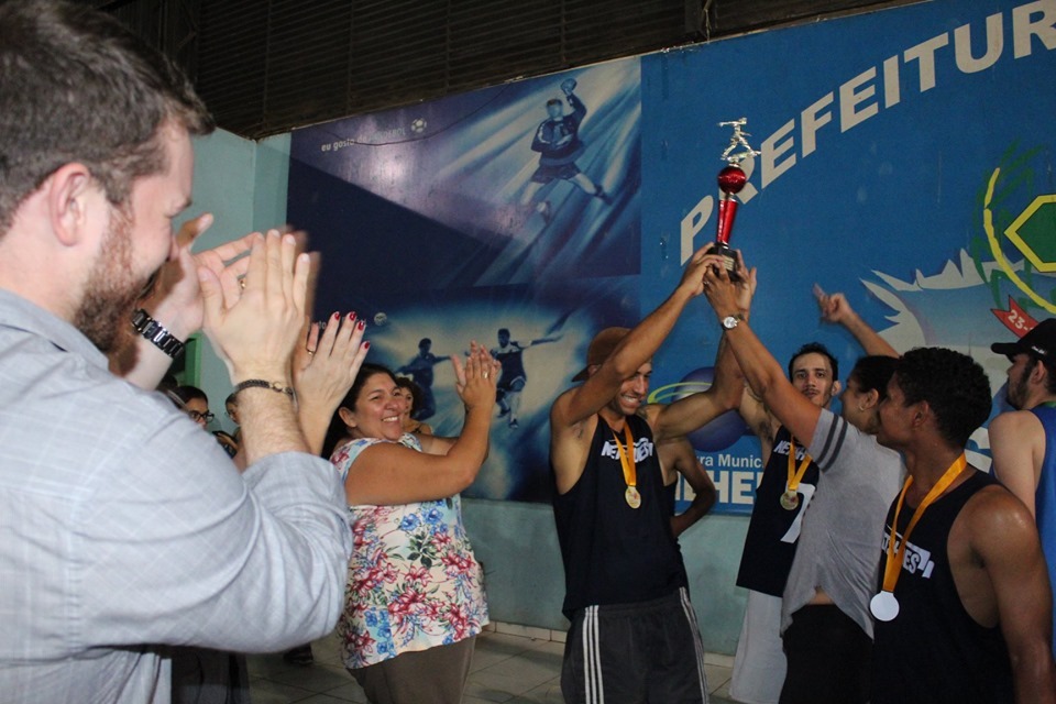 1° CAMPEONATO INTERESCOLAR DO EJA EM VILHENA ENCERRA COM ENTREGA DE PRÊMIOS - News Rondônia