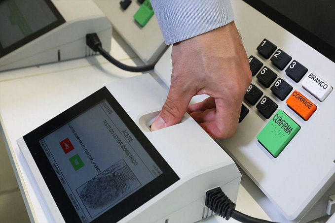 TSE apresenta novo modelo de urna eletrônica para eleições de 2022 - News Rondônia