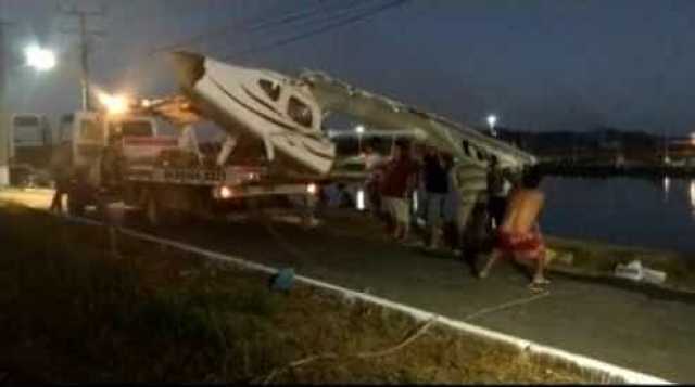 AVIÃO CAI EM LAGO FREQUENTADO POR BANHISTAS NO PARÁ - News Rondônia