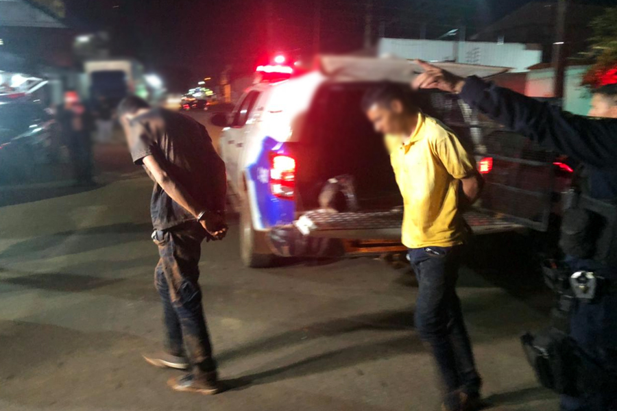 FUGA ALUCINADA - Após roubo de celular, dupla é presa na zona leste - News Rondônia
