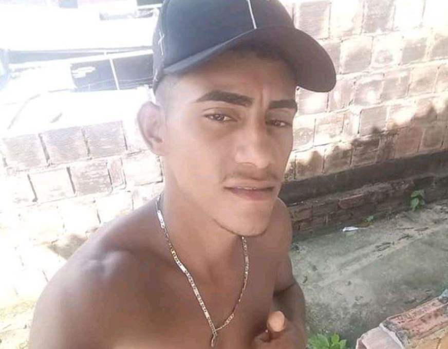 JOVEM É MORTO A TIROS POR PALHAÇOS NA NOITE DESTA QUINTA-FEIRA (30) - News Rondônia