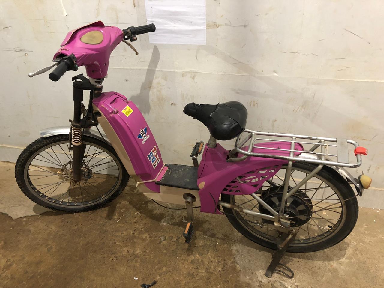 Polícia prende trio em caminhonete após roubaram bicicleta elétrica que seria levada para Humaitá - News Rondônia
