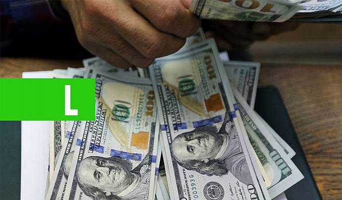 Dólar cai nesta sexta, mas fecha mês com alta de 2,17% - News Rondônia