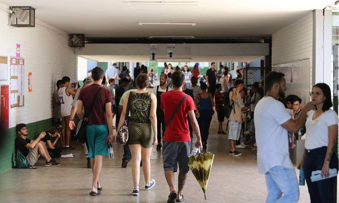 Bolsonaro sanciona projeto que suspende pagamento do Fies durante pandemia - News Rondônia