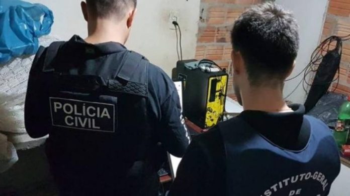 TIO É PRESO APÓS FOTOGRAFAR SOBRINHA DE 12 ANOS NO BANHO - News Rondônia