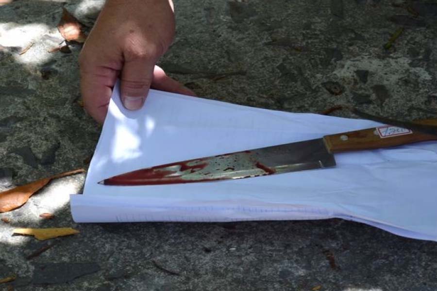 Homem fica enciumado ao ver esposa fazendo doação de roupas, discute no local é leva facada no pescoço - News Rondônia