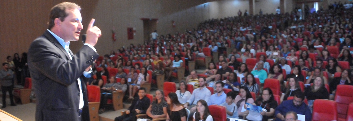 PREFEITO ABRE O 3° CONGRESSO MUNICIPAL PARA EDUCADORES - News Rondônia