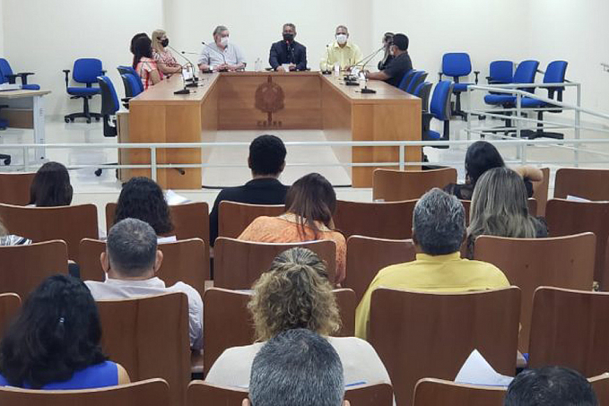 Seduc entrega Referencial Curricular do Ensino Médio de Rondônia ao Conselho Estadual de Educação - News Rondônia