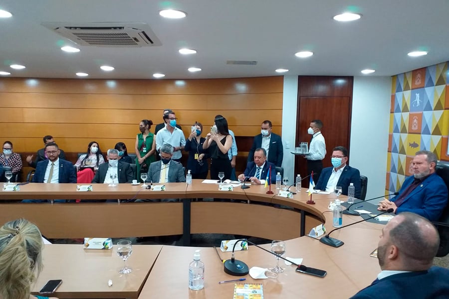 Deputado Anderson cumpre agenda em Palmas/TO e conhece modelo de Universidade Estadual e Sistema Penitenciário - News Rondônia