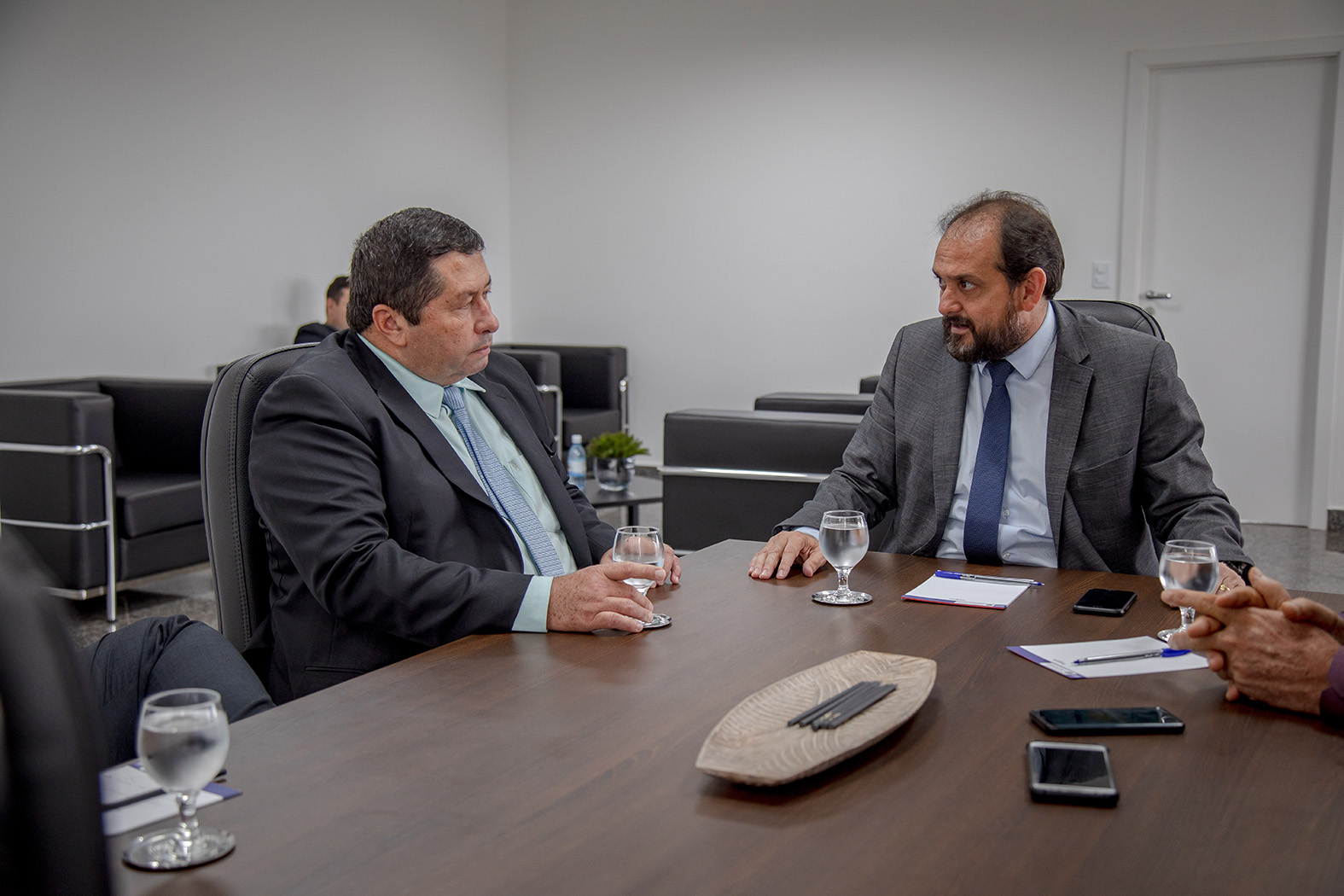 PRESIDENTE DA ALE COBRA URGÊNCIA DO DER PARA ADEQUAÇÃO DO AEROPORTO JOSÉ COLETO ATENDER NORMAS DA ANAC - News Rondônia