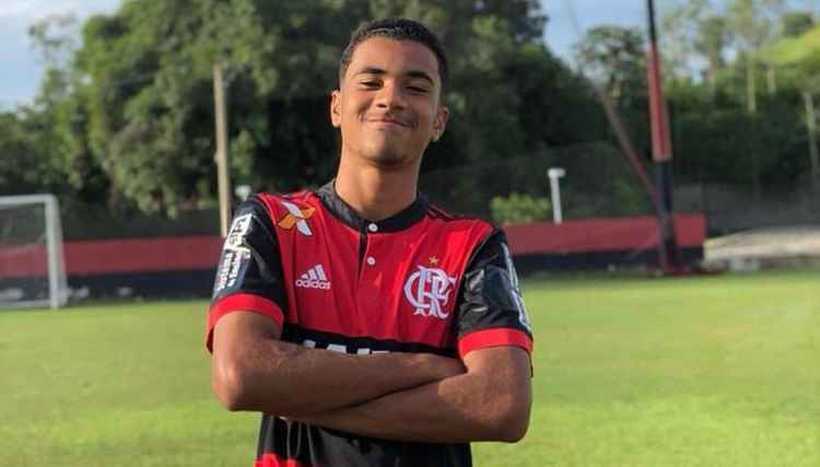MORTO EM INCÊNDIO NO FLA, ZAGUEIRO ARTHUR VINÍCIUS FARIA 15 ANOS NO SÁBADO - News Rondônia