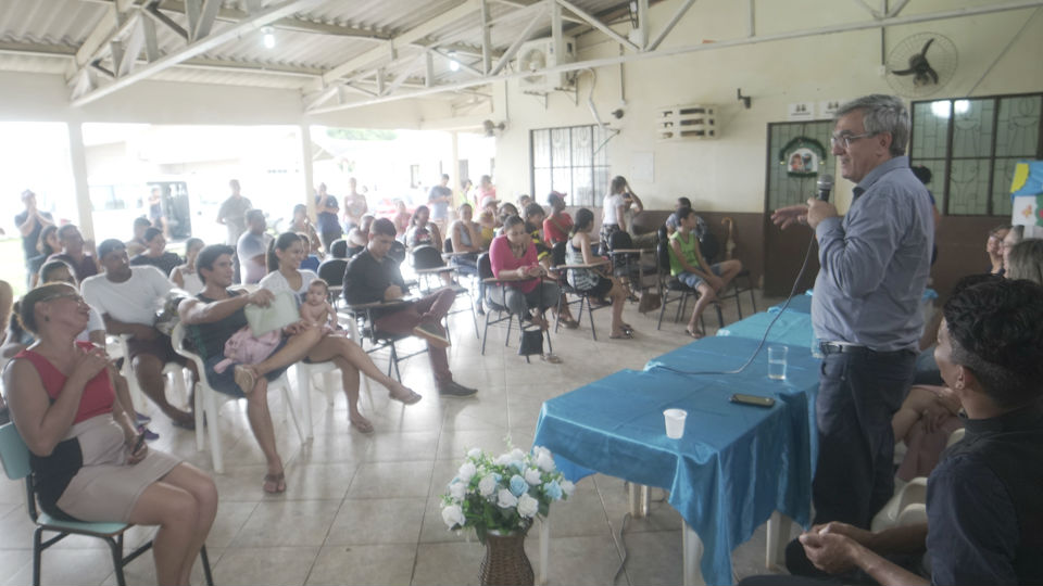 ESCOLA MUNICIPAL BILÍNGUE RECEBE DOAÇÃO DE VAN PARA TRANSPORTE DE ALUNOS EM PORTO VELHO - News Rondônia