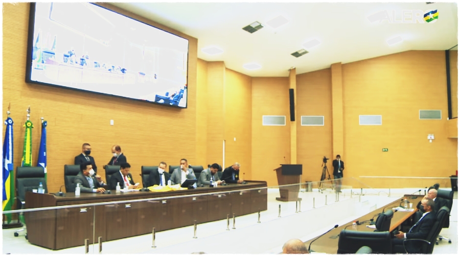 Enquanto em Rondônia, deputados aprovam PL proibindo o passaporte de vacina, no Acre o governo exige como impede eventos com  aglomeração - News Rondônia