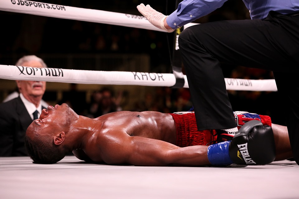 BOXEADOR NOCAUTEADO ESTÁ EM ESTADO EXTREMAMENTE CRÍTICO (VÍDEO) - News Rondônia