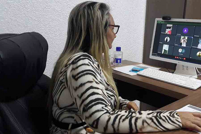 Vereadora Márcia Socorristas Animais participa de Audiência Pública que tratou a situação das famílias do bairro Porto Cristo - News Rondônia