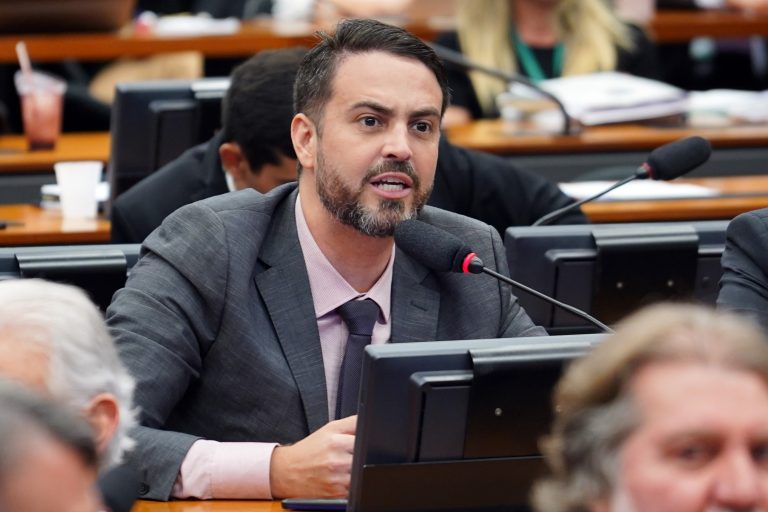 Projeto de Léo Moraes define metas para reduzir emissão de CO2 por termelétricas - News Rondônia