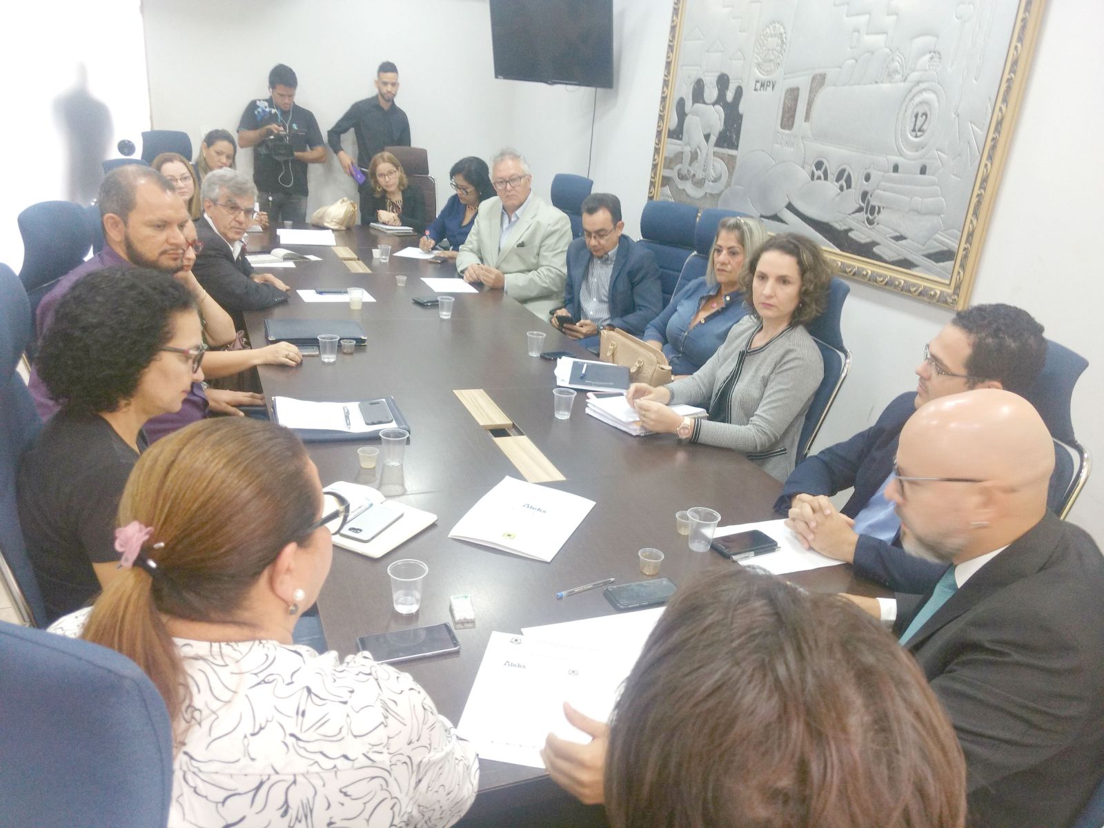 SECRETÁRIO BUSCA APOIO DA CÂMARA PARA RESOLVER SITUAÇÃO DO TRANSPORTE ESCOLAR - News Rondônia