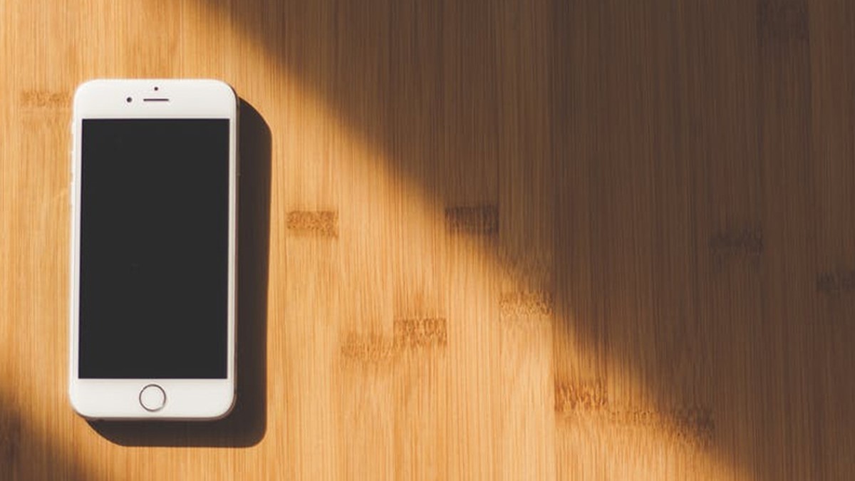 SUMIU - Aluna tem Iphone furtado em sala de aula na capital