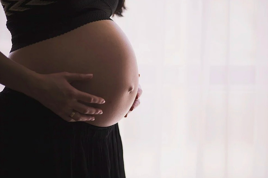 Senado aprova projeto que prevê afastamento de gestantes do trabalho presencial na pandemia - News Rondônia