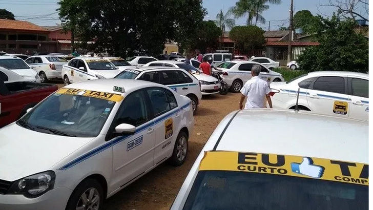 SEMTRAN: TAXISTAS E MOTORISTAS DE APLICATIVOS NÃO PODEM EXIBIR PROPAGANDA POLÍTICA NOS VEÍCULOS - News Rondônia