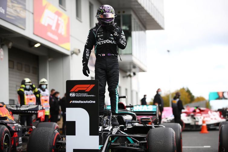 Esportes: F-1 - Hamilton chega a 91 vitórias e iguala recorde de Schumacher - News Rondônia