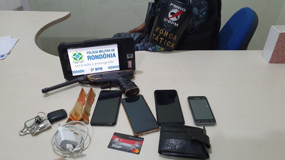 EMOÇÃO - Após roubo, marginais testam a habilidade da PM em fuga alucinada - News Rondônia