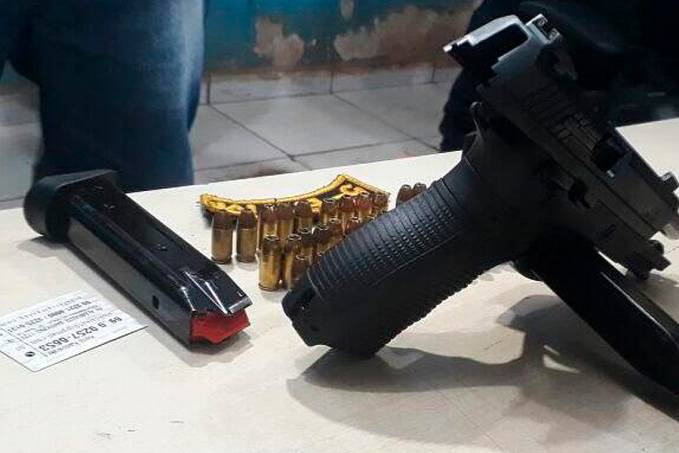 Polícia evita execução e prende jovem com pistola que iria matar desafeto em festa na BR-364 - News Rondônia