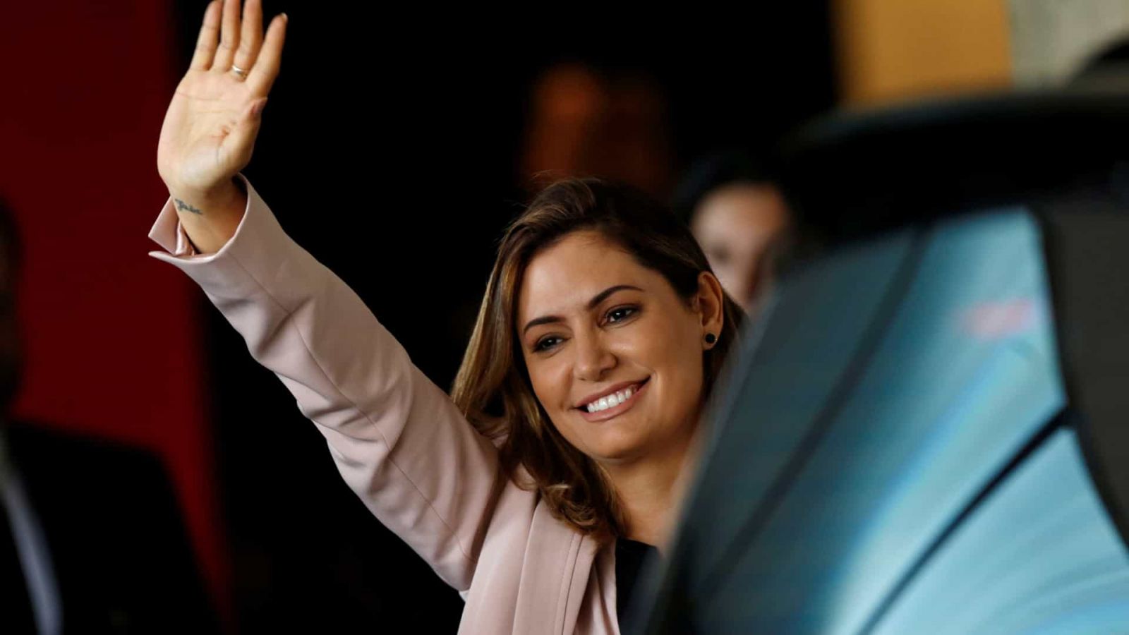 Primeira-dama Michelle Bolsonaro está com coronavírus - News Rondônia