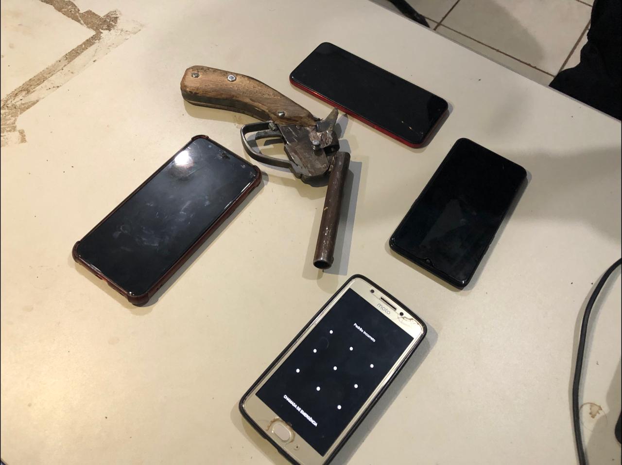 AMOR BANDIDO - Polícia prende casal armado após vários assaltos praticados por eles na zona leste - News Rondônia