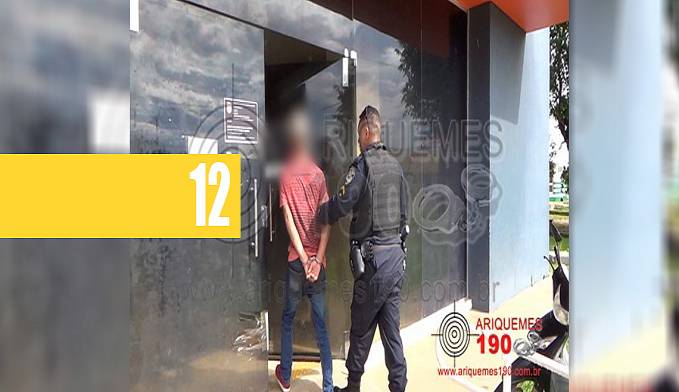 ARIQUEMES: EM ABORDAGEM, POLÍCIA MILITAR FLAGRA MAIOR E MENOR COM DROGA E SIMULACRO - News Rondônia