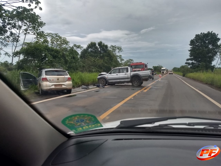 DUAS PESSOAS MORREM EM GRAVÍSSIMO ACIDENTE NA BR-364 - News Rondônia