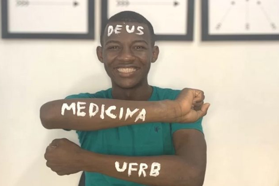 Jovem quilombola que estudou sem eletricidade passa em Medicina - News Rondônia