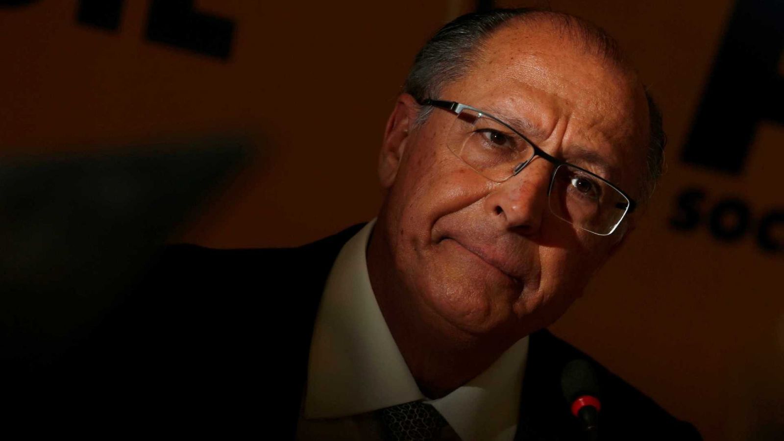 AOS GRITOS DE BOLSONARO, ALCKMIN É VAIADO EM EVENTO EVANGÉLICO - News Rondônia