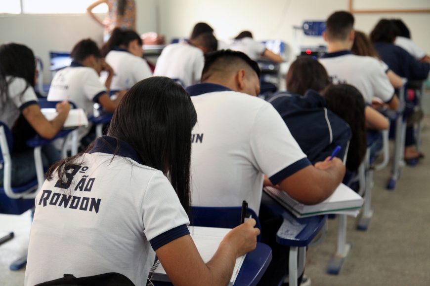CÁPSULA DO TEMPO: ALUNOS ELABORAM CARTAS SOBRE O FUTURO DE RONDÔNIA PARA CONSTRUÇÃO DO PLANEJAMENTO ESTRATÉGICO DO GOVERNO - News Rondônia