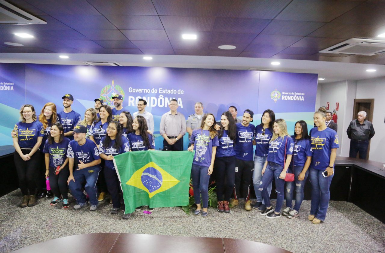PARCERIA - GOVERNADOR MARCOS ROCHA ANUNCIA AÇÃO CONJUNTA PARA LEVAR TRATAMENTO ESPECIALIZADO EM SAÚDE A INDÍGENAS E RIBEIRINHOS - News Rondônia