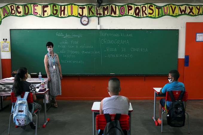 Bolsonaro sanciona lei que regulamenta repasses do novo Fundeb - News Rondônia