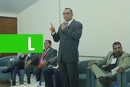 PRINCIPAIS CANDIDATOS DESISTEM DO DEBATE DA UNIR E PEQUENOS APROVEITAM - News Rondônia