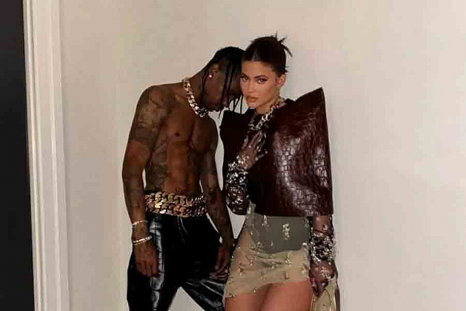 Kylie Jenner revela gravidez e mostra reação do marido rapper Travis Scott - News Rondônia