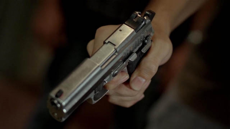 MENOR É APREENDIDO COM ARMA EM CASA - News Rondônia