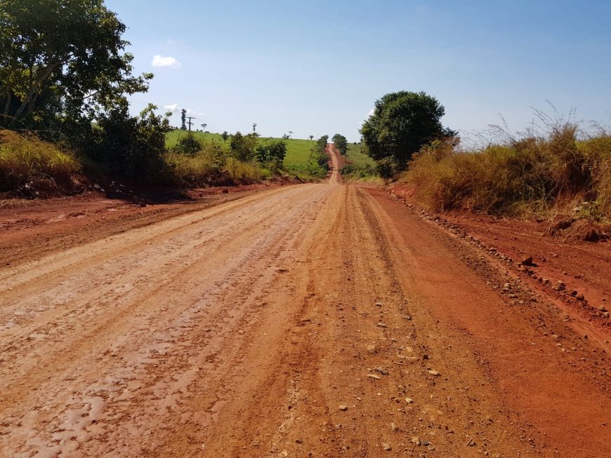 SERVIÇOS DE MANUTENÇÃO NA RO-383 EM ALTA FLORESTA DOESTE SÃO REALIZADOS PARA MELHOR TRAFEGABILIDADE NA REGIÃO - News Rondônia