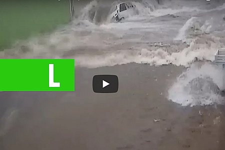 CARROS SÃO ESMAGADOS POR MURO DE CRECHE APÓS FORTES CHUVAS EM FRANCA (SP) - VÍDEO - News Rondônia